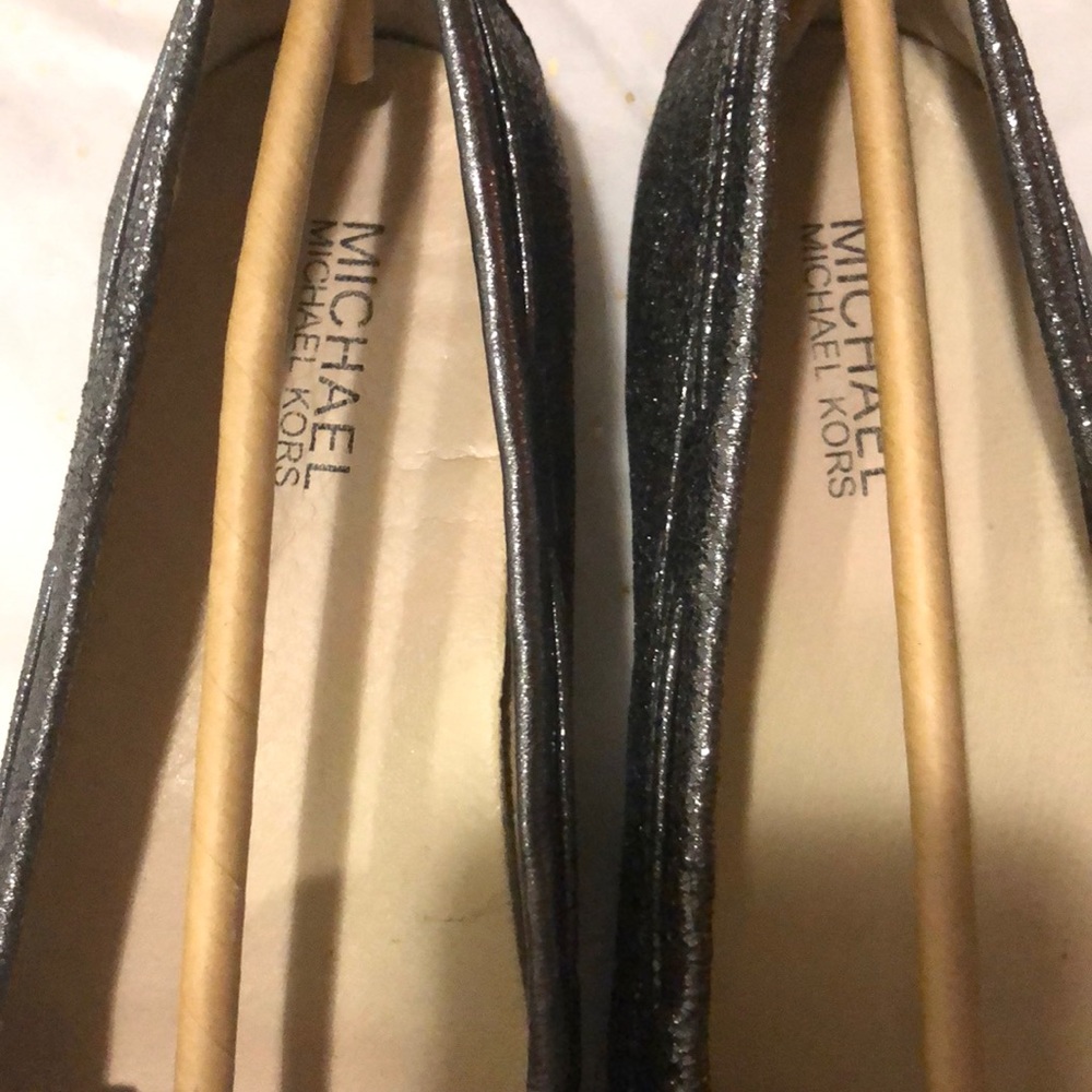 Micheal Kors shoes - Picture 4 of 6